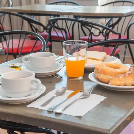 Center 1 3* روما